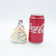 将图片加载到图库查看器,HN3649 Hannah - Vintage Porcelain Figurine by Royal Doulton, circa 1995 (Item# P-8395)-Timeless Gallery