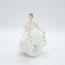 将图片加载到图库查看器,HN3653 Lucy - Vintage Porcelain Figurine by Royal Doulton, circa 1995 (Item# P-4846)-Timeless Gallery