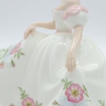 将图片加载到图库查看器,HN3653 Lucy - Vintage Porcelain Figurine by Royal Doulton, circa 1995 (Item# P-4846)-Timeless Gallery