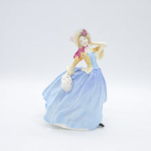 将图片加载到图库查看器,HN3736 Autumn Breezes - Special Edition - Vintage Porcelain Figurine by Royal Doulton, circa 1997 (Item# P-9223)-Timeless Gallery