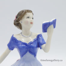将图片加载到图库查看器,HN4113 Sweet Poetry - Vintage Porcelain Figurine by Royal Doulton, circa 2000 (Item# P-3654)-Timeless Gallery