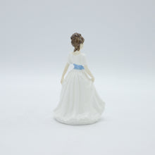 将图片加载到图库查看器,HN4117 Melody - Vintage Porcelain Figurine by Royal Doulton, dated 1999 (Item# P-4915)-Timeless Gallery