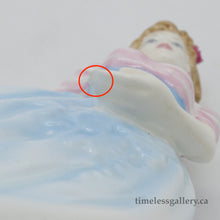 将图片加载到图库查看器,HN4151 Faith - Special Edition - Vintage Porcelain Figurine by Royal Doulton, circa 1999 (Item# P-5008)-Timeless Gallery