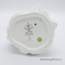 将图片加载到图库查看器,HN4151 Faith - Special Edition - Vintage Porcelain Figurine by Royal Doulton, circa 1999 (Item# P-5008)-Timeless Gallery