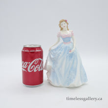 将图片加载到图库查看器,HN4151 Faith - Special Edition - Vintage Porcelain Figurine by Royal Doulton, circa 1999 (Item# P-5008)-Timeless Gallery