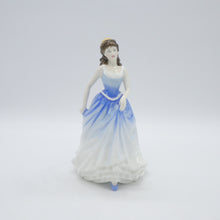 将图片加载到图库查看器,HN4158 Michelle - Vintage Porcelain Figurine by Royal Doulton, circa 2000 (Item# P-2788)-Timeless Gallery