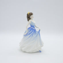 将图片加载到图库查看器,HN4158 Michelle - Vintage Porcelain Figurine by Royal Doulton, circa 2000 (Item# P-2788)-Timeless Gallery