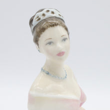 将图片加载到图库查看器,HN4220 Camilla - Vintage Porcelain Figurine by Royal Doulton, circa 2000 (Item# P-8757)-Timeless Gallery