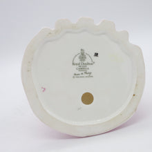 将图片加载到图库查看器,HN4220 Camilla - Vintage Porcelain Figurine by Royal Doulton, circa 2000 (Item# P-8757)-Timeless Gallery