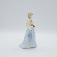 将图片加载到图库查看器,HN4222 Fair Maid - Vintage Porcelain Figurine by Royal Doulton, circa 2000 (Item# P-3280)-Timeless Gallery