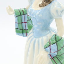 将图片加载到图库查看器,HN4240 Flower of Scotland - Signed - Vintage Porcelain Figurine by Royal Doulton, circa 2000 (Item# P-7465)-Timeless Gallery