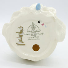 将图片加载到图库查看器,HN4240 Flower of Scotland - Signed - Vintage Porcelain Figurine by Royal Doulton, circa 2000 (Item# P-7465)-Timeless Gallery