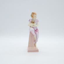 将图片加载到图库查看器,HN4247 Lido Lady - Vintage Porcelain Figurine by Royal Doulton, circa 2000 (Item# P-5563)-Timeless Gallery