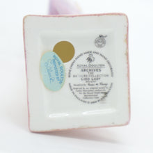 将图片加载到图库查看器,HN4247 Lido Lady - Vintage Porcelain Figurine by Royal Doulton, circa 2000 (Item# P-5563)-Timeless Gallery