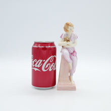 将图片加载到图库查看器,HN4247 Lido Lady - Vintage Porcelain Figurine by Royal Doulton, circa 2000 (Item# P-5563)-Timeless Gallery