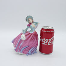 将图片加载到图库查看器,HN4716 Autumn Breezes - Contemporary Porcelain Figurine by Royal Doulton, after 2004 (Item# P-9560)-Timeless Gallery