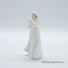 将图片加载到图库查看器,HN3727 Christmas Carols - Vintage Porcelain Figurine by Royal Doulton, circa 1995 (Item# P-1016)-Timeless Gallery