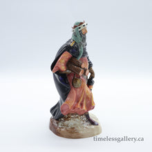 将图片加载到图库查看器,HN2118 Good King Wenceslas - Vintage Porcelain Figurine by Royal Doulton, circa 1960 (Item# P-1102)-Timeless Gallery