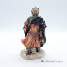 将图片加载到图库查看器,HN2118 Good King Wenceslas - Vintage Porcelain Figurine by Royal Doulton, circa 1960 (Item# P-1102)-Timeless Gallery