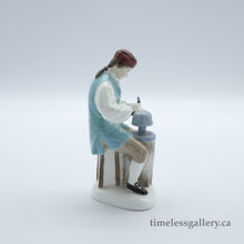 Load image into Gallery viewer, HN2208 Silversmith of Williamsburg - Vintage Porcelain Figurine by Royal Doulton, circa 1970 (Item# P-1115)-Timeless Gallery