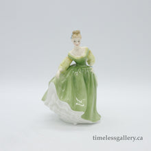 将图片加载到图库查看器,HN2193 Fair Lady - Vintage Porcelain Figurine by Royal Doulton, circa 1970 (Item# P-1124)-Timeless Gallery