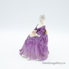 将图片加载到图库查看器,HN2421 Charlotte - Vintage Porcelain Figurine by Royal Doulton, circa 1975 (Item# P-1328)-Timeless Gallery