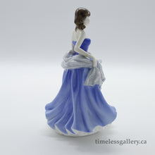 将图片加载到图库查看器,HN4530 Moonlight Serenade - Porcelain Figurine by Royal Doulton, circa 2003 (Item# P-1454)-Timeless Gallery