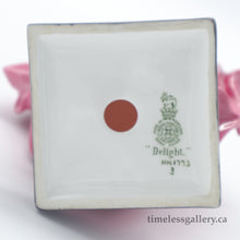 Load image into Gallery viewer, HN1772 Delight - Classic - Vintage Porcelain Figurine by Royal Doulton, circa 1950 (Item# P-1689)-Timeless Gallery