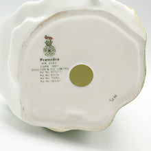 将图片加载到图库查看器，HN2343 Premiere - Vintage Porcelain Figurine by Royal Doulton, circa 1970 (Item# P-3094)-Timeless Gallery
