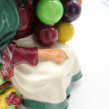 将图片加载到图库查看器，Handmade and hand painted porcelain figurine
