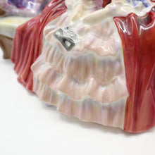 Load image into Gallery viewer, HN1997 Belle o’ the Ball - Vintage Porcelain Figurine by Royal Doulton, circa 1977 (Item# P-2688)-Timeless Gallery
