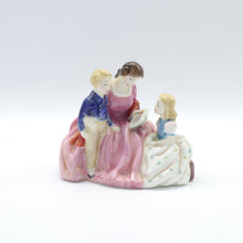 Load image into Gallery viewer, Vintage Royal Doulton Figurine, HN2059
