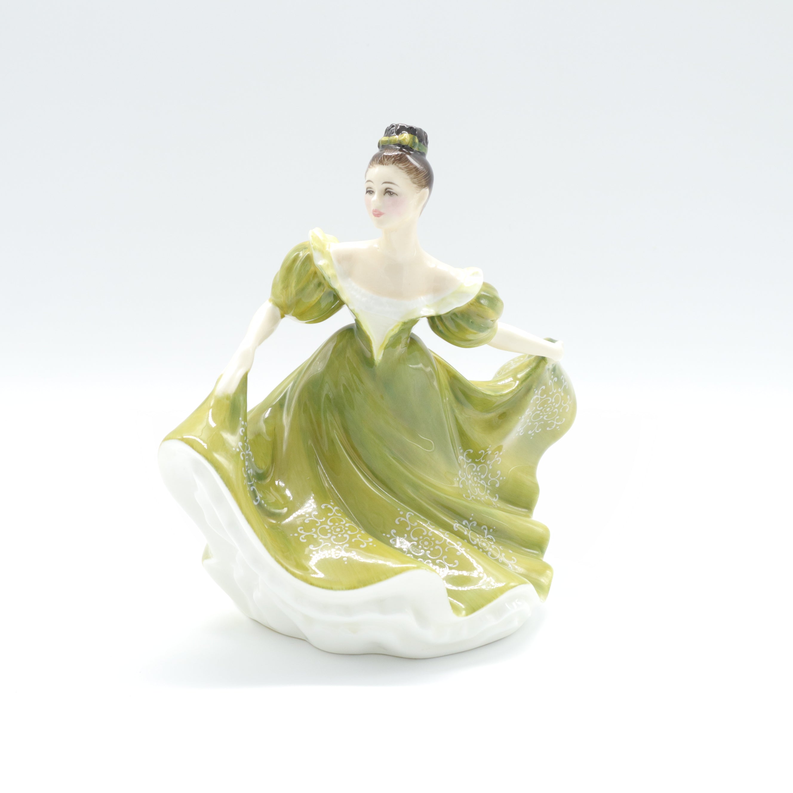 Vintage Royal Doulton Figurine, HN2329, Lynne – Timeless Gallery