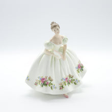 将图片加载到图库查看器，HN3304 Samantha - Vintage Porcelain Figurine by Royal Doulton, circa 1990 (Item# P-6830)-Timeless Gallery
