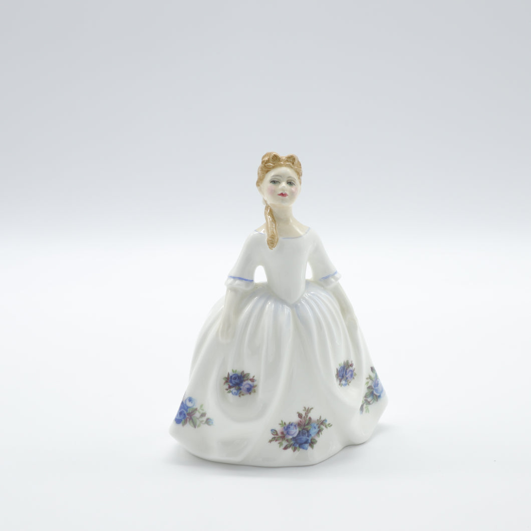 HN3482 Old Country Roses - Vintage Porcelain Figurine by Royal Doulton, circa 1994 (Item# P-6553)-Timeless Gallery