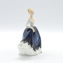 将图片加载到图库查看器，Vintage Royal Doulton Figurine, HN2310
