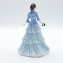 将图片加载到图库查看器，HN5622 Kathy - Porcelain Figurine by Royal Doulton, circa 2013 (Item# P-7789)-Timeless Gallery
