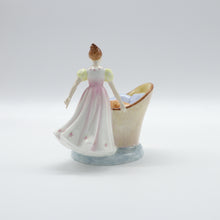 Load image into Gallery viewer, HN2871 Beat You To It - Vintage Porcelain Figurine by Royal Doulton, circa 1980 (Item# P-7636)-Timeless Gallery
