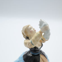 Load image into Gallery viewer, HN2952 Susan - Vintage Porcelain Figurine by Royal Doulton, circa 1990 (Item# P-1773)-Timeless Gallery
