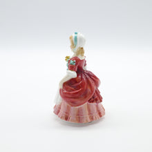 将图片加载到图库查看器，Fine Bone China Figurine by Royal Doulton
