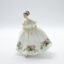 将图片加载到图库查看器，HN3304 Samantha - Vintage Porcelain Figurine by Royal Doulton, circa 1990 (Item# P-6830)-Timeless Gallery
