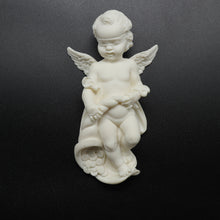 Load image into Gallery viewer, Italian Alabaster Bust from mid 20th Century
