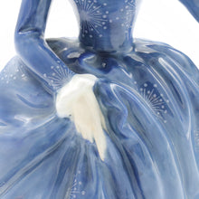 Load image into Gallery viewer, HN2334 Fragrance - Vintage Porcelain Figurine by Royal Doulton, circa 1970 (Item# P-5602)-Timeless Gallery
