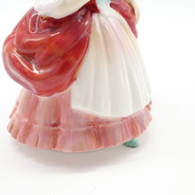 将图片加载到图库查看器，Handmade and hand painted porcelain figurine
