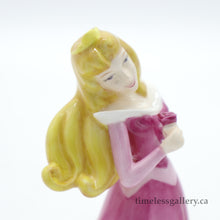 将图片加载到图库查看器，DP10 Sleeping Beauty - Vintage Porcelain Figurine by Royal Doulton (Item# P-5297)-Timeless Gallery
