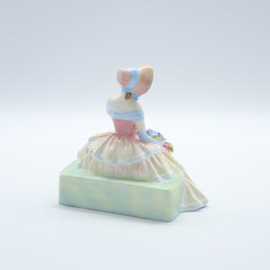 HN1731 Daydreams - Classic - Vintage Porcelain Figurine by Royal Doulton, circa 1977 (Item# P-9111)-Timeless Gallery