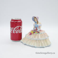 将图片加载到图库查看器，HN1732 Daydreams - Vintage Porcelain Figurine by Royal Doulton, circa 1940 (Item# P-6249)-Timeless Gallery
