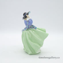 Load image into Gallery viewer, HN1833 Top O’ The Hill - Vintage Porcelain Figurine by Royal Doulton, circa 1950 (Item# P-7232)-Timeless Gallery
