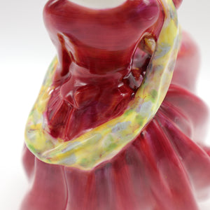 HN1834 Top O’ The Hill - Classic - Vintage Porcelain Figurine by Royal Doulton, circa 1970 (Item# P-7753)-Timeless Gallery