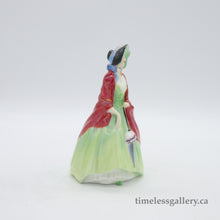将图片加载到图库查看器，HN1914 Paisley Shawl - Rare - Vintage Porcelain Figurine by Royal Doulton, circa 1940 (Item# P-3688)-Timeless Gallery
